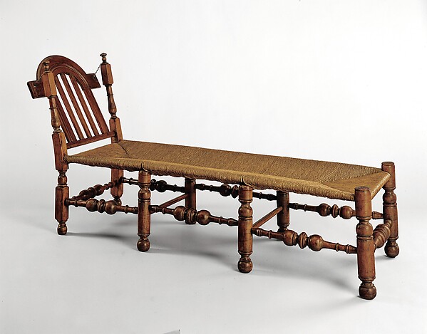 米国／daybed。身体が横になる面。室の復元図ではない。 1725–50制作。展示写真の撮影年未確認。