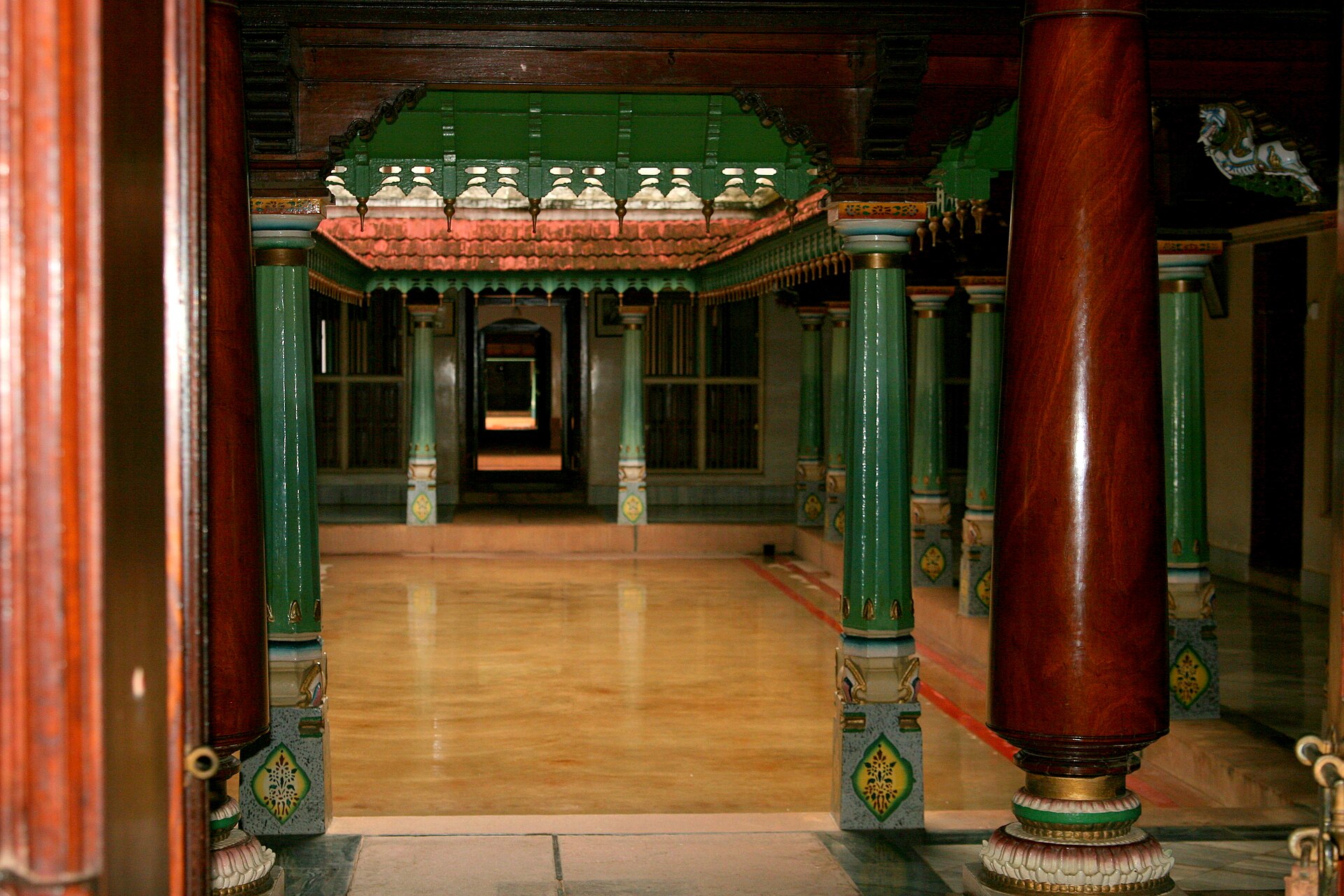 Chettinad／別家の中庭。別の家の中庭。前図の奥の室とはしない。 2008年撮影。